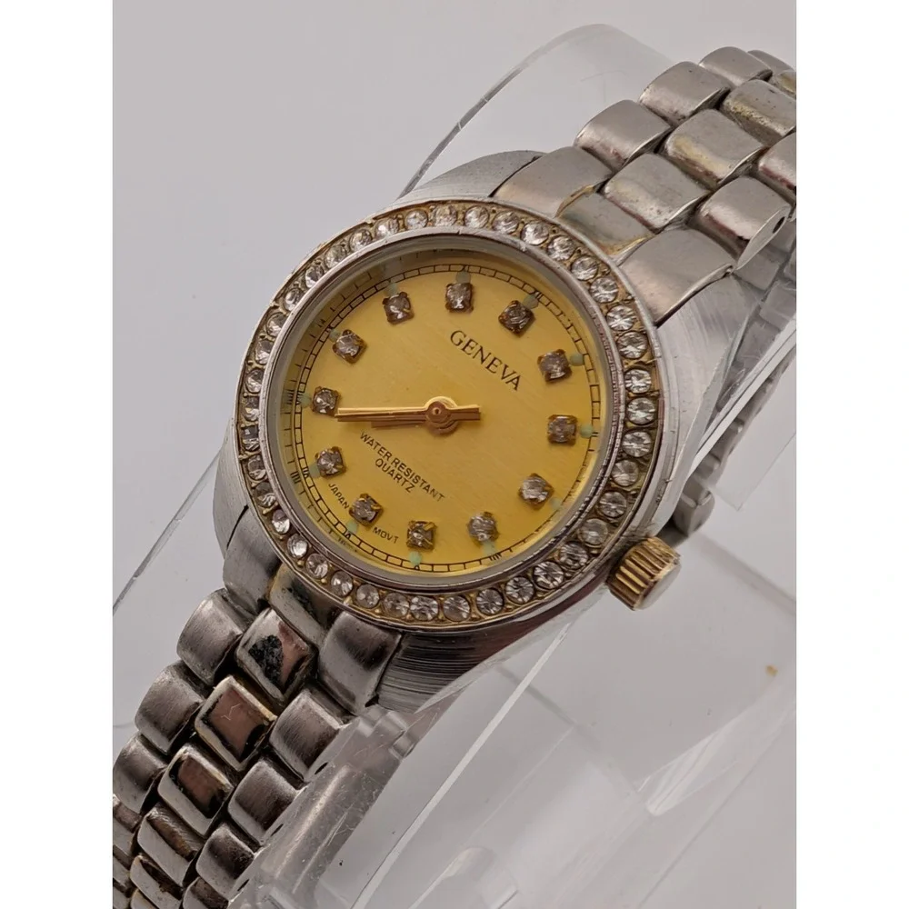 Geneva Watch Women 26mm Case Crystal Bezel 7.25